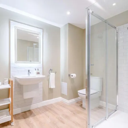 Hébergement de vacances 4 Bed In Scarborough Oc-79522 *