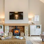 4 Bed In Scarborough Oc-79522 * Sawdon