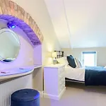 4 Bed In Scarborough Oc-79522 Holiday home *