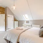4 Bed In Scarborough Oc-79522 Holiday home Sawdon
