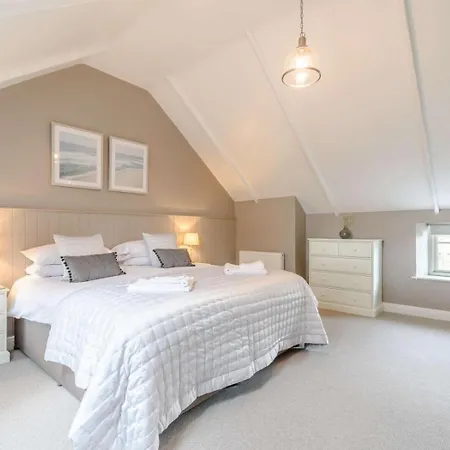 4 Bed In Scarborough Oc-79522 Feriehus